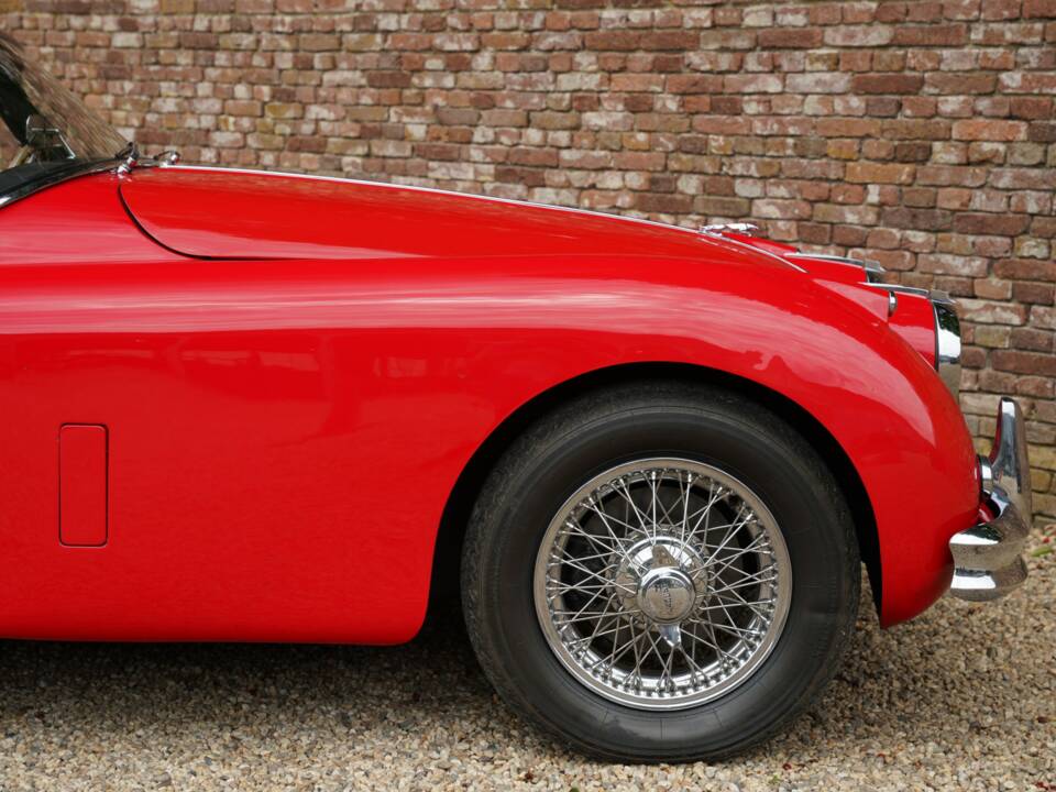 Image 46/50 of Jaguar XK 150 DHC (1960)