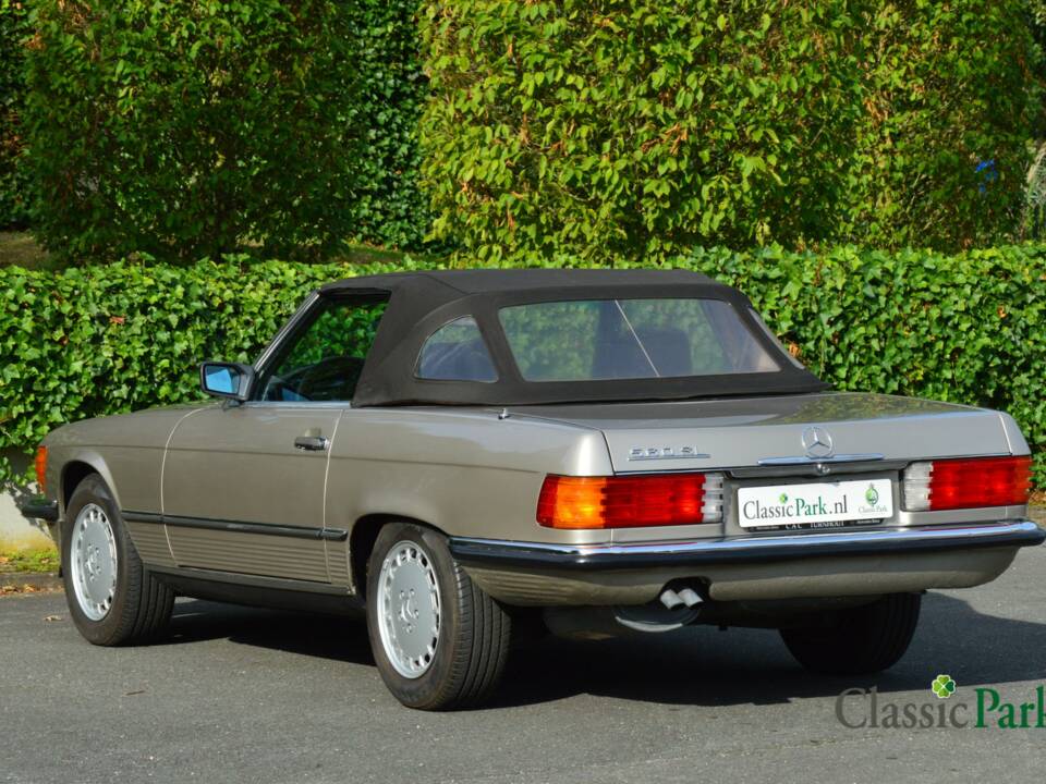Image 7/47 de Mercedes-Benz 560 SL (1986)