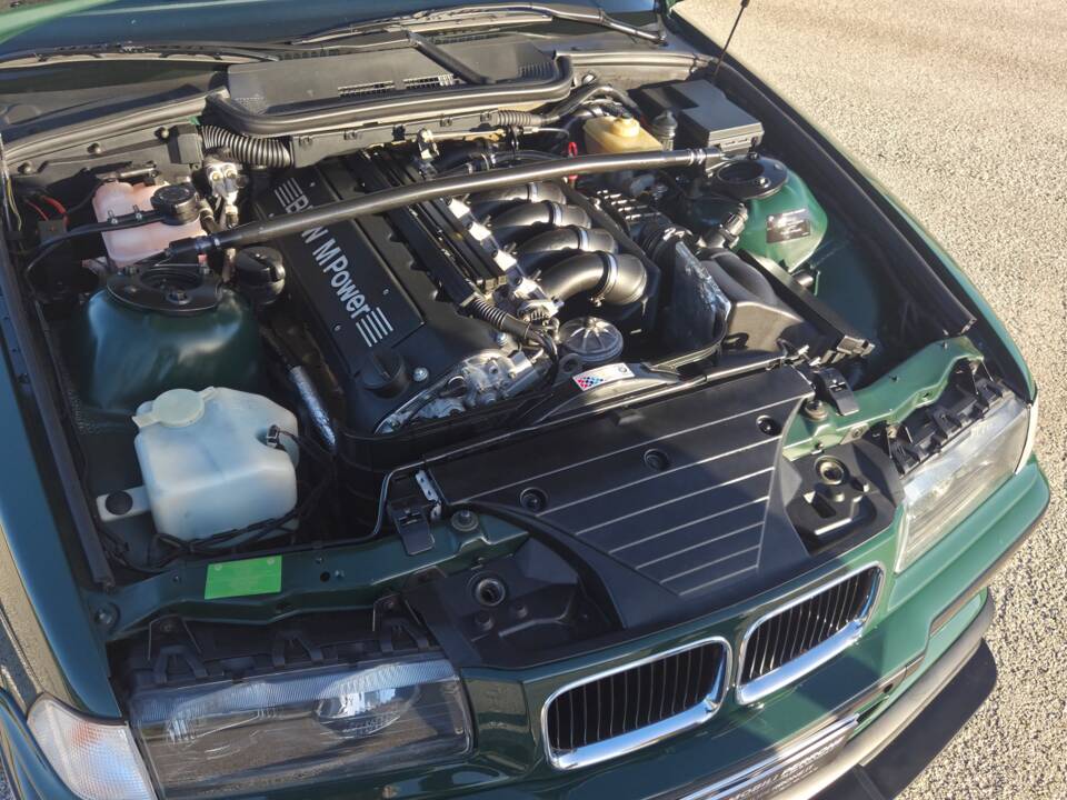 Image 12/54 of BMW M3 GT (1995)