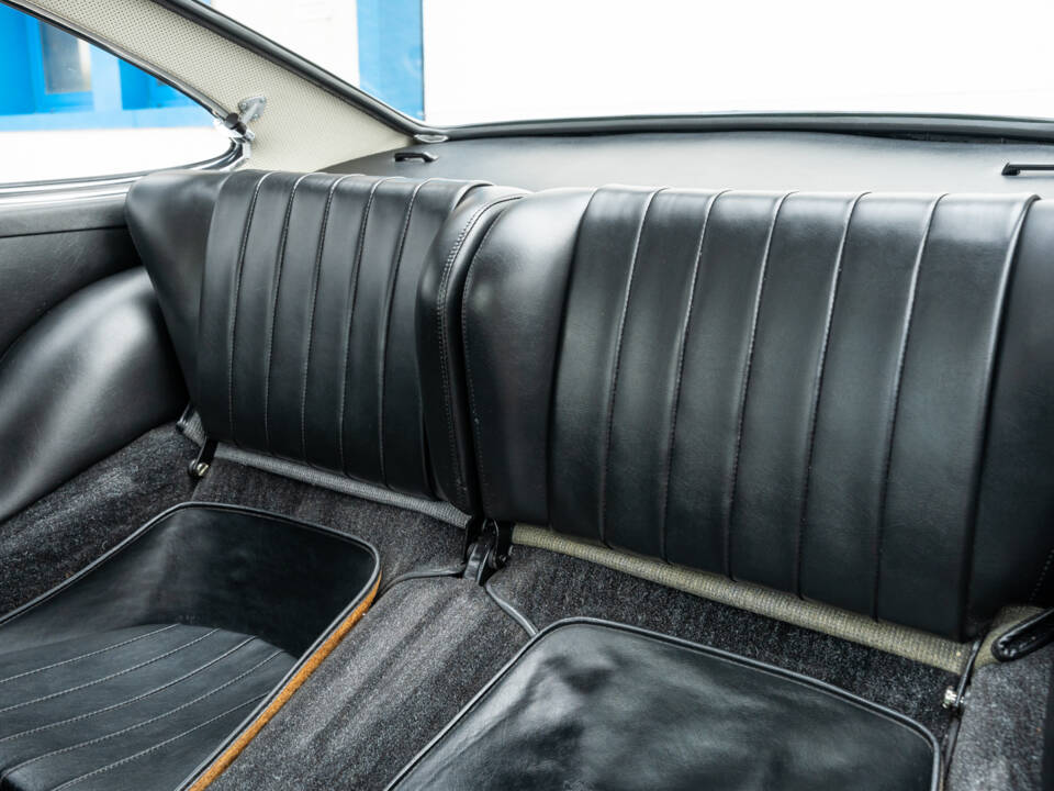Afbeelding 37/64 van Porsche 911 2.0 (1965)