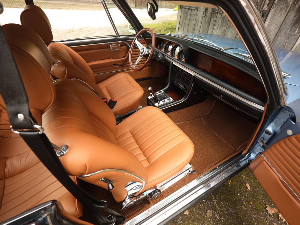 Image 10/73 of BMW 3.0 CSi (1973)
