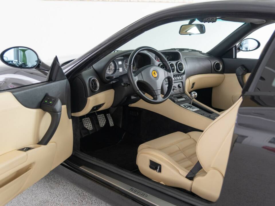 Image 31/47 of Ferrari 550 Maranello (1997)