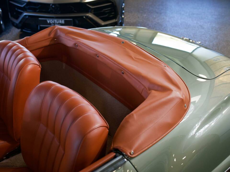 Image 18/28 of Mercedes-Benz 190 SL (1960)