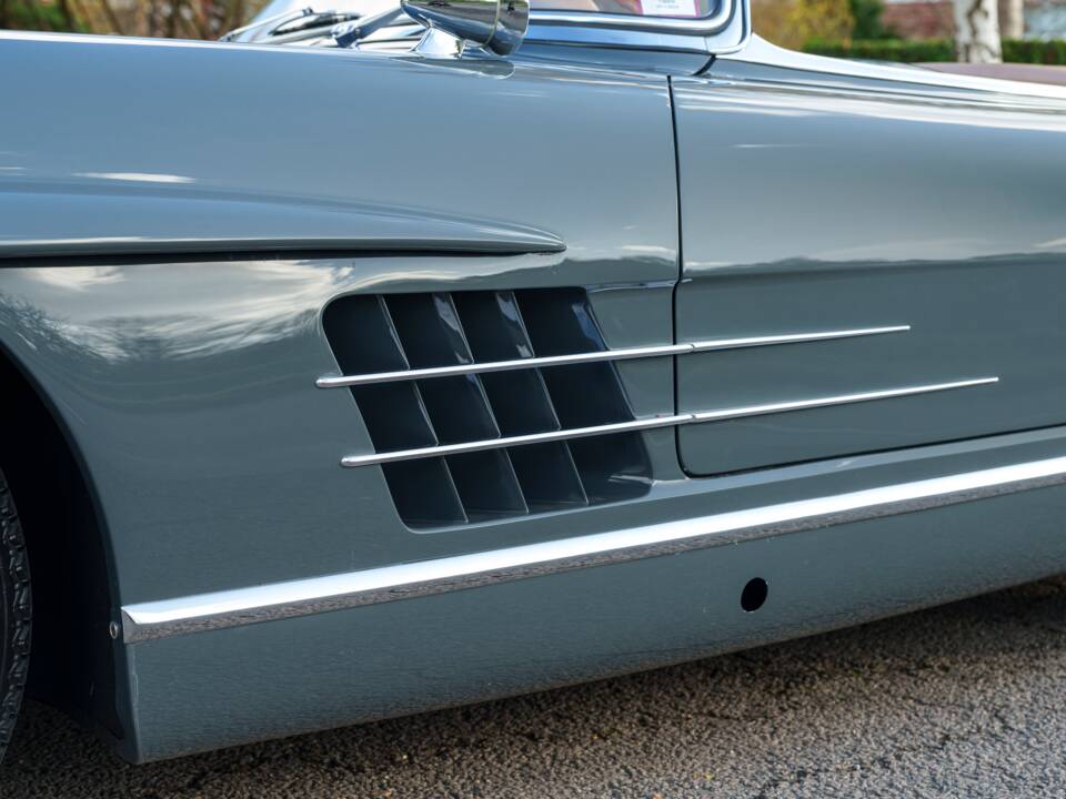 Image 10/25 de Mercedes-Benz 300 SL Roadster (1961)