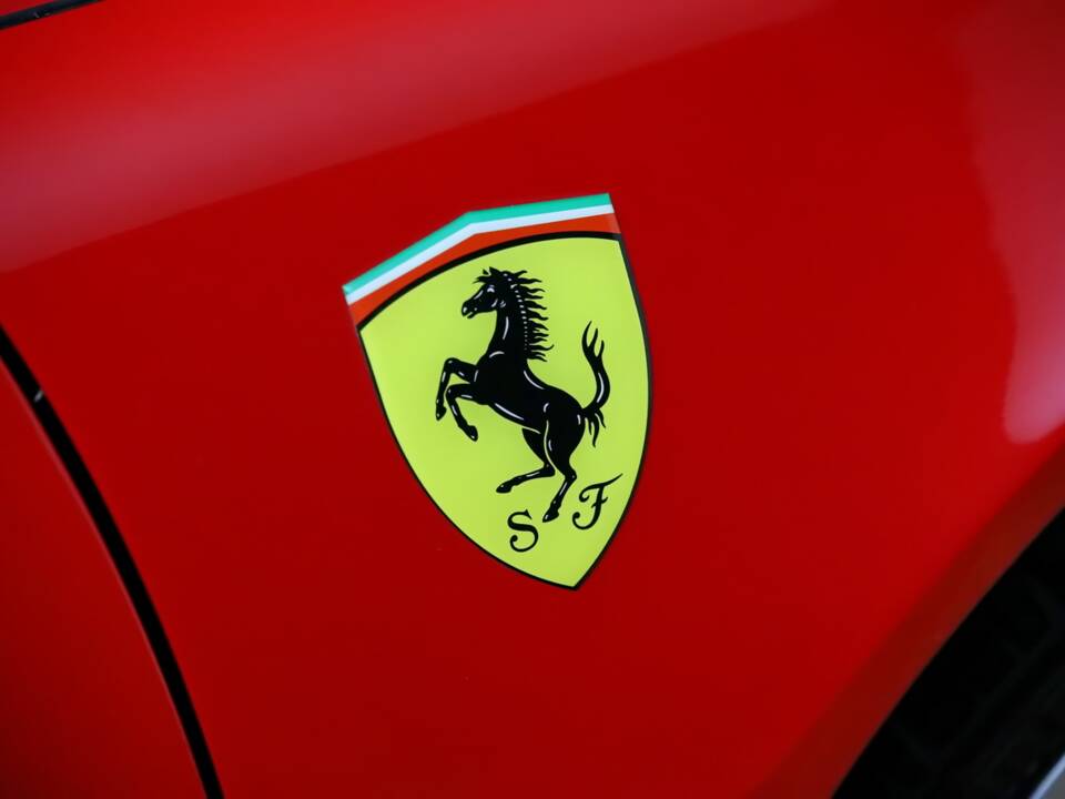 Image 13/18 of Ferrari 512 TR (1993)