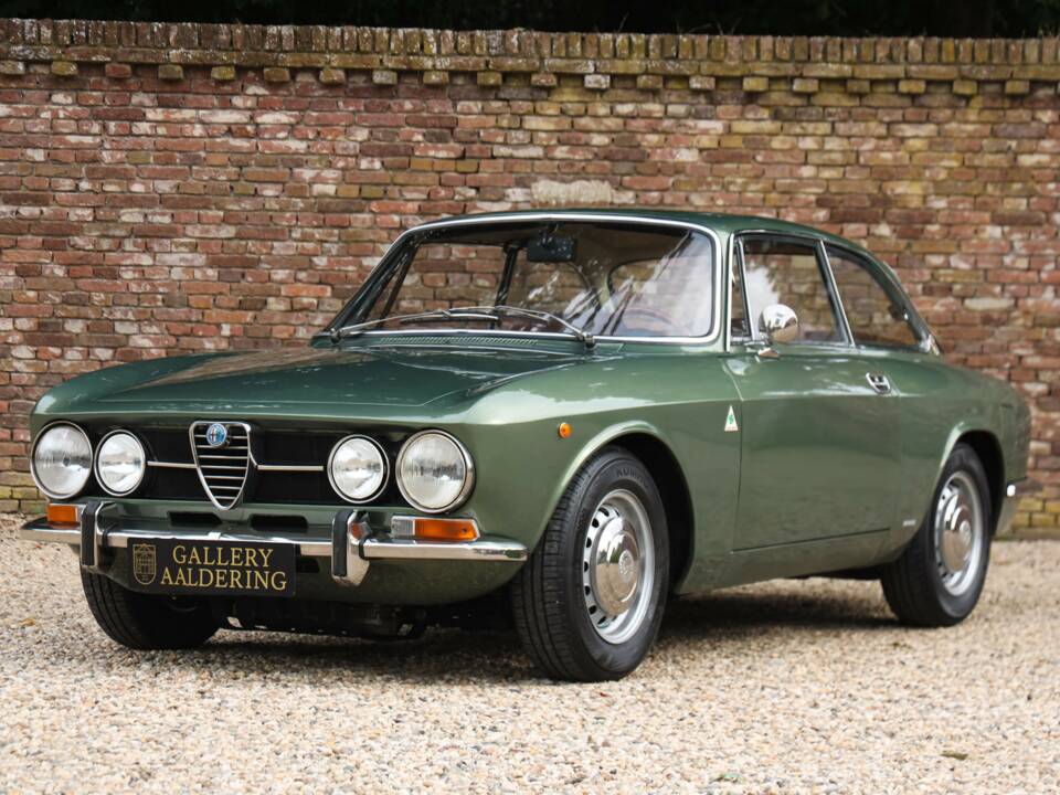Bild 1/50 von Alfa Romeo 1750 GT Veloce (1971)