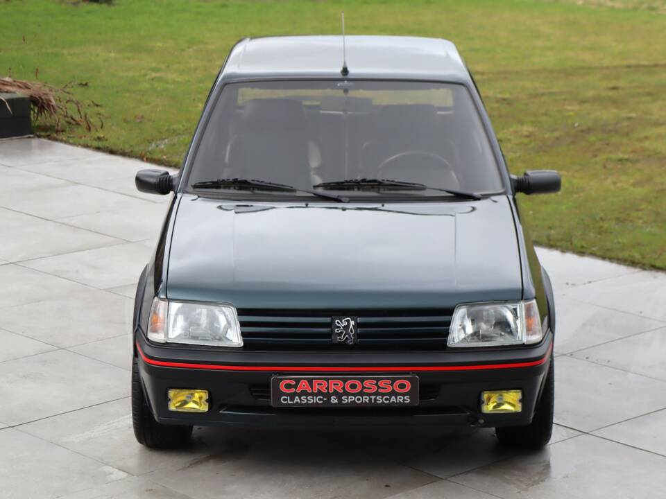 Bild 33/50 von Peugeot 205 GTi 1.9 (1991)