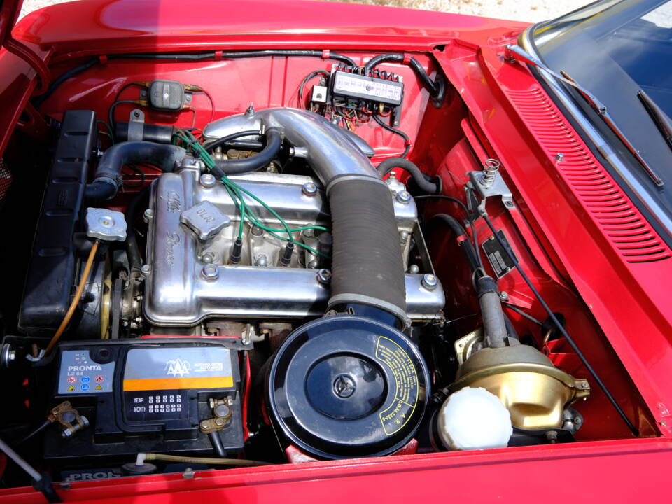 Bild 11/12 von Alfa Romeo Giulia GT 1300 Junior (1967)