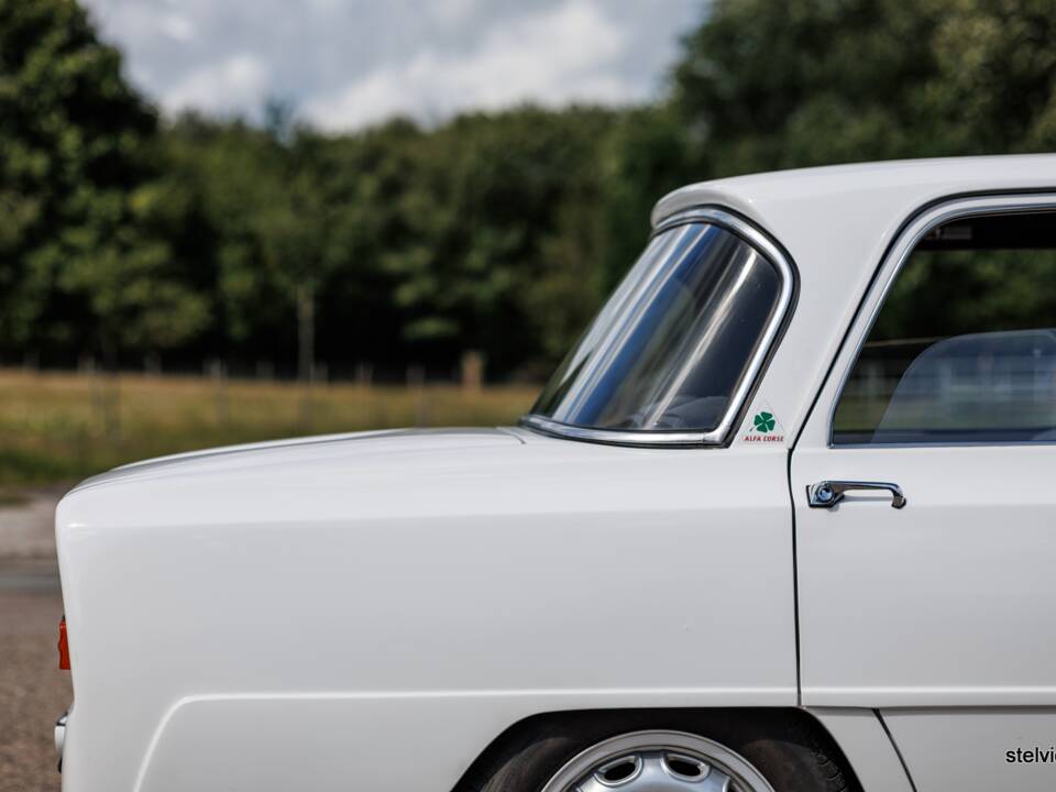 Image 23/40 de Alfa Romeo Giulia 1600 TI (1967)