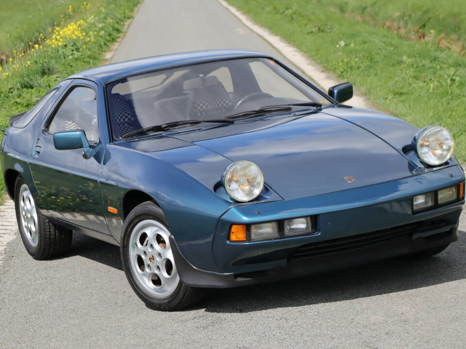 Bild 12/48 von Porsche 928 (1978)