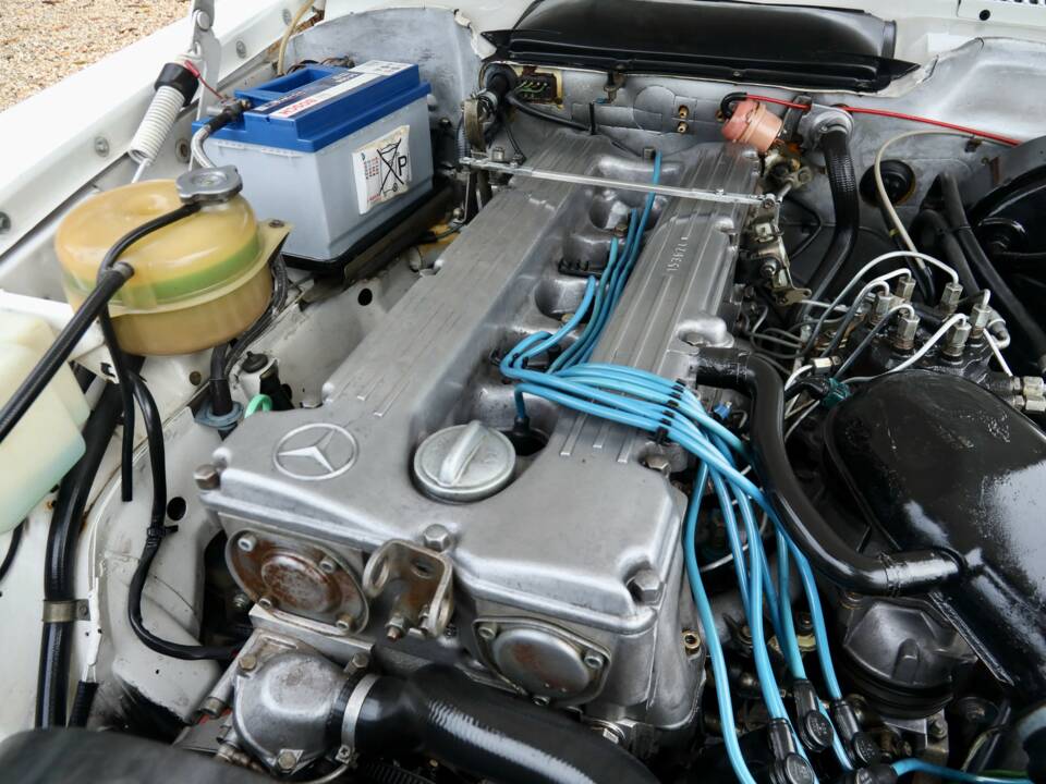 Bild 33/50 von Mercedes-Benz 280 SL (1977)