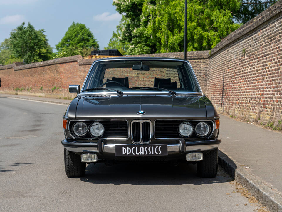 Afbeelding 4/29 van BMW 3,3 L (1975)