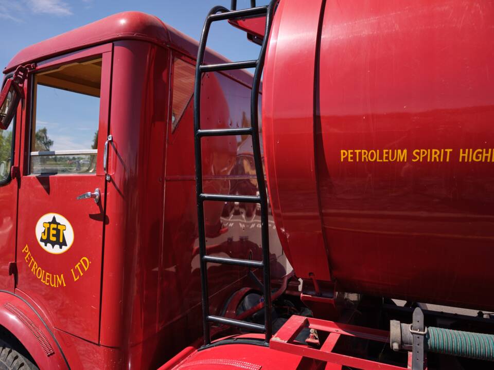Bild 18/42 von AEC Mammoth Major Tanker (1954)