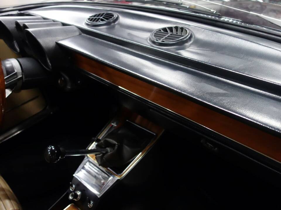 Bild 10/60 von Alfa Romeo Giulia GT 1300 Junior (1975)