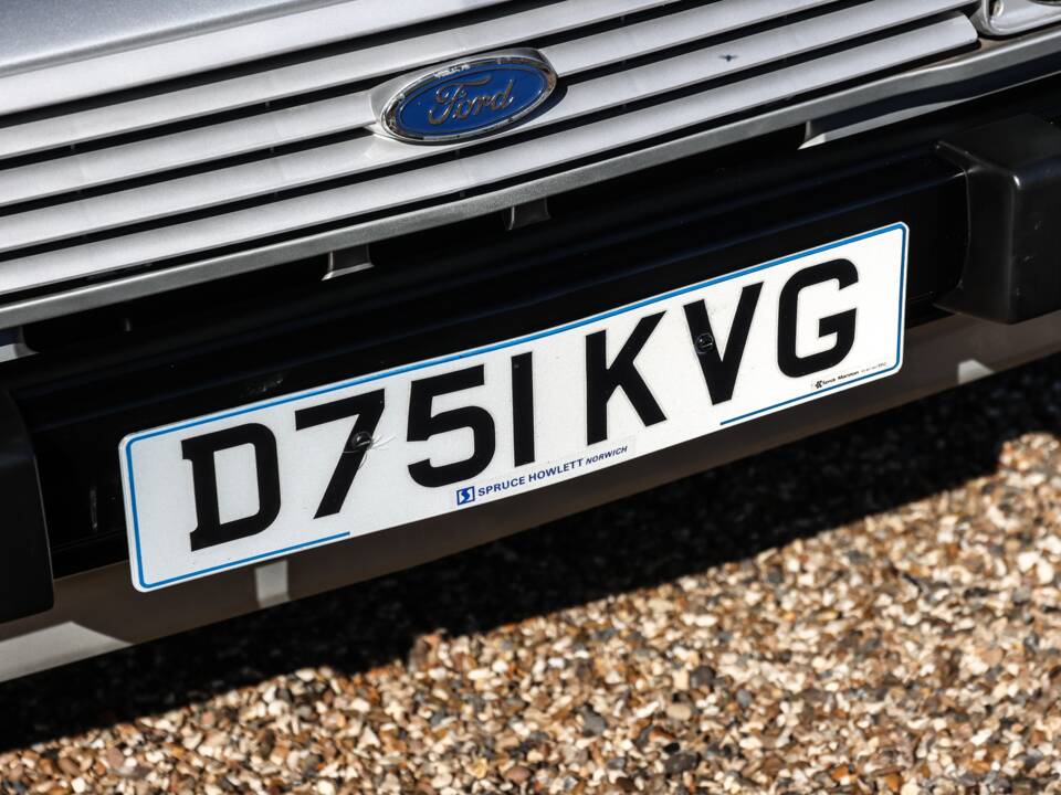 Image 25/50 of Ford Capri 2,8i (1987)