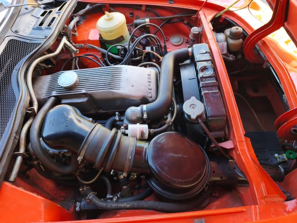 Bild 13/24 von Opel GT 1900 (1972)