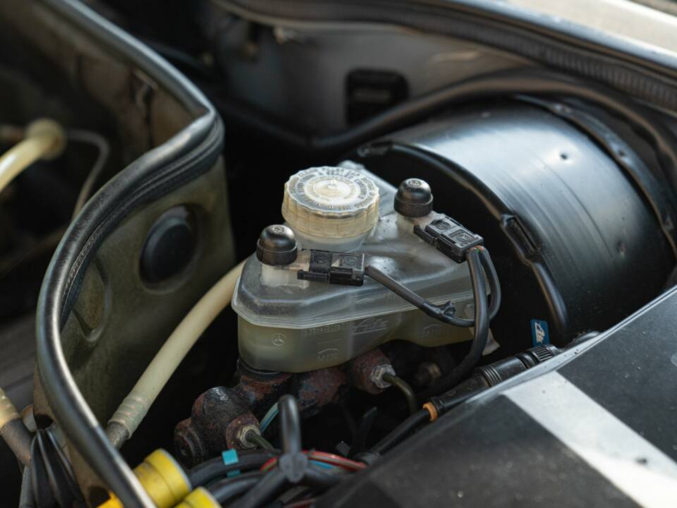 Image 50/50 de Mercedes-Benz 380 SEC (1982)