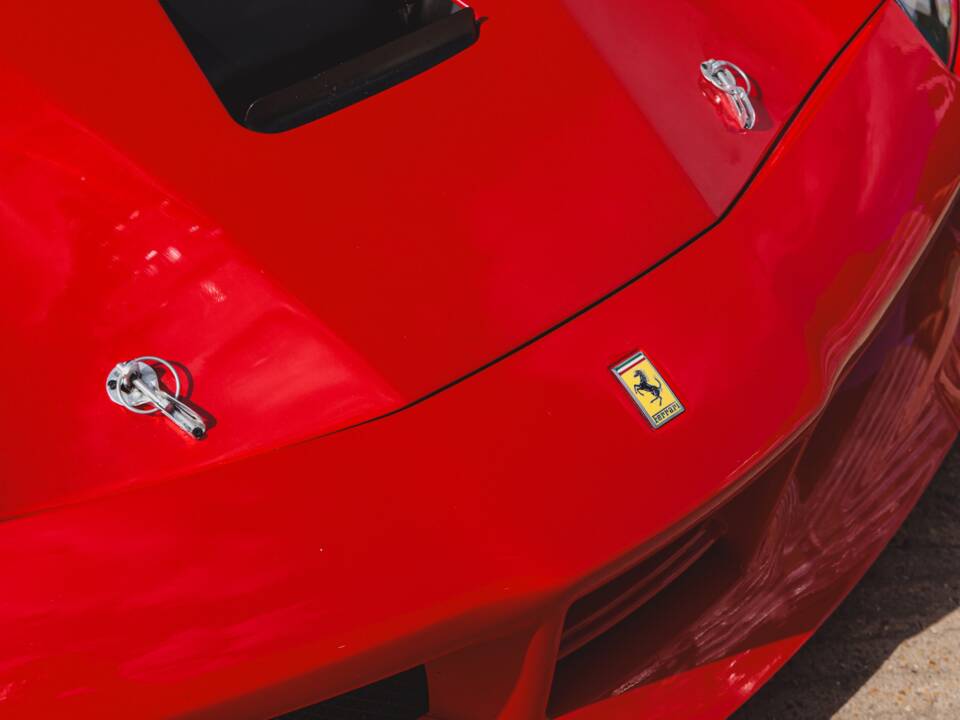 Bild 34/50 von Ferrari 488 Challenge (2017)