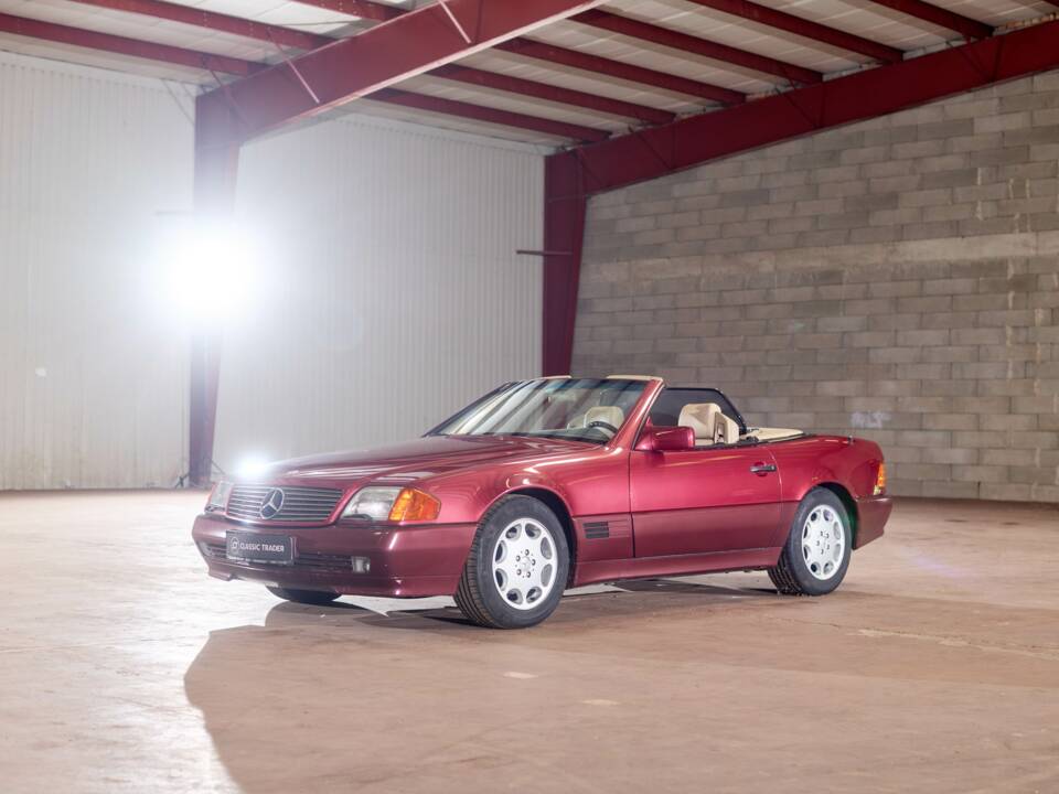 Image 27/43 of Mercedes-Benz 500 SL (1992)