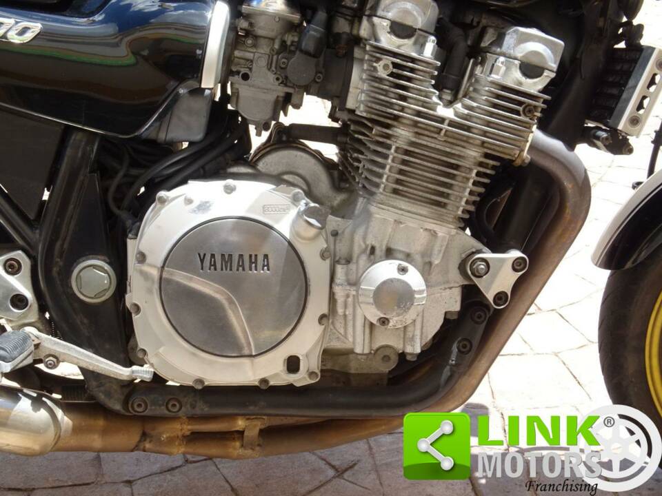 Bild 9/10 von Yamaha DUMMY (1997)