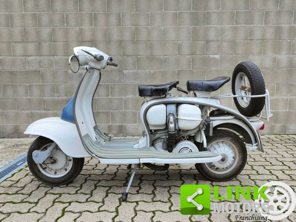 Image 2/10 de Innocenti DUMMY (1961)