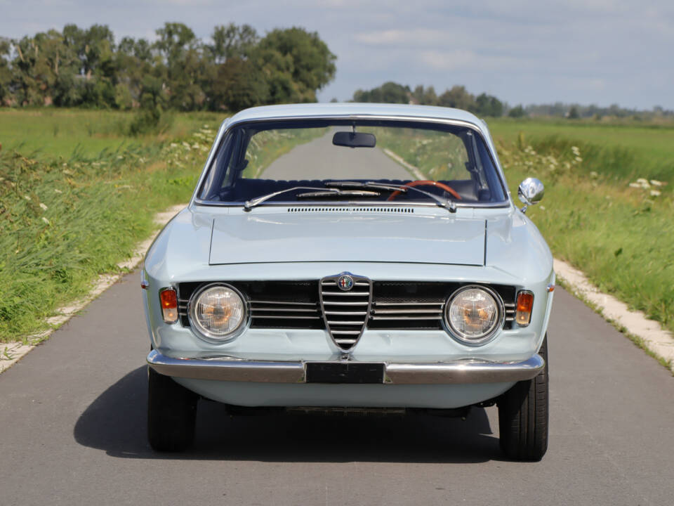 Immagine 33/50 di Alfa Romeo Giulia 1600 Sprint GT Veloce (1967)