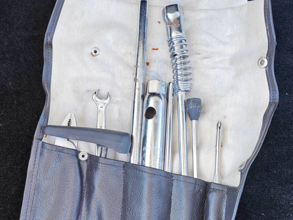 Immagine 48/49 di Porsche 944 S2 (1991)