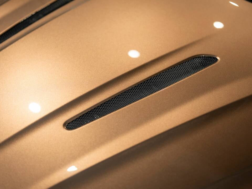 Bild 15/51 von Aston Martin DB12 Volante (2024)