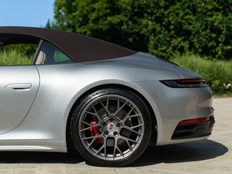 Image 39/50 of Porsche 911 Carrera 4S (2019)
