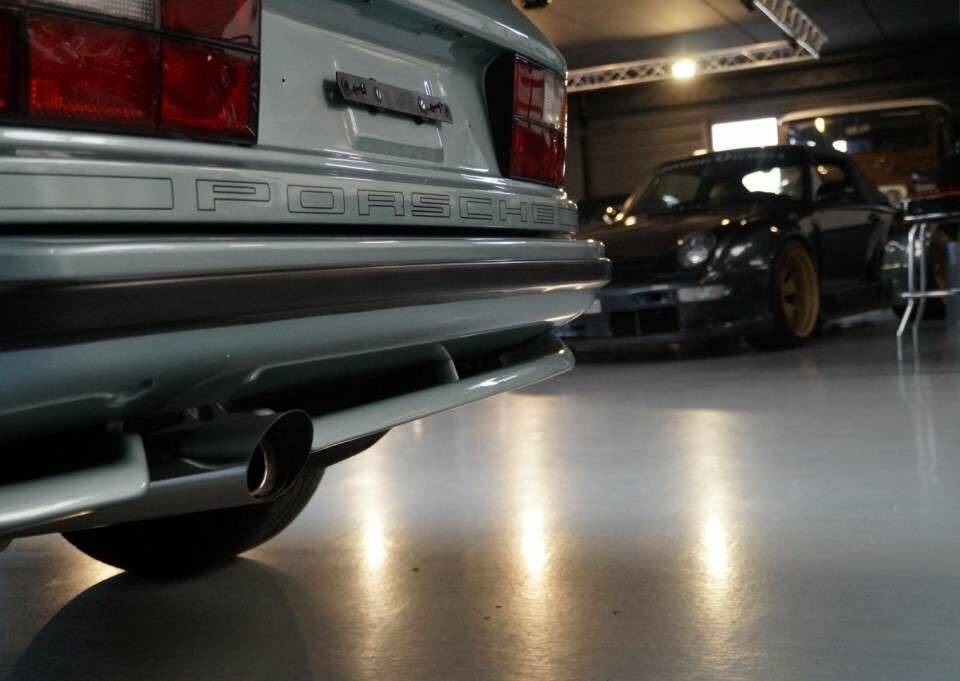 Image 35/50 de Porsche 944 Turbo (1986)