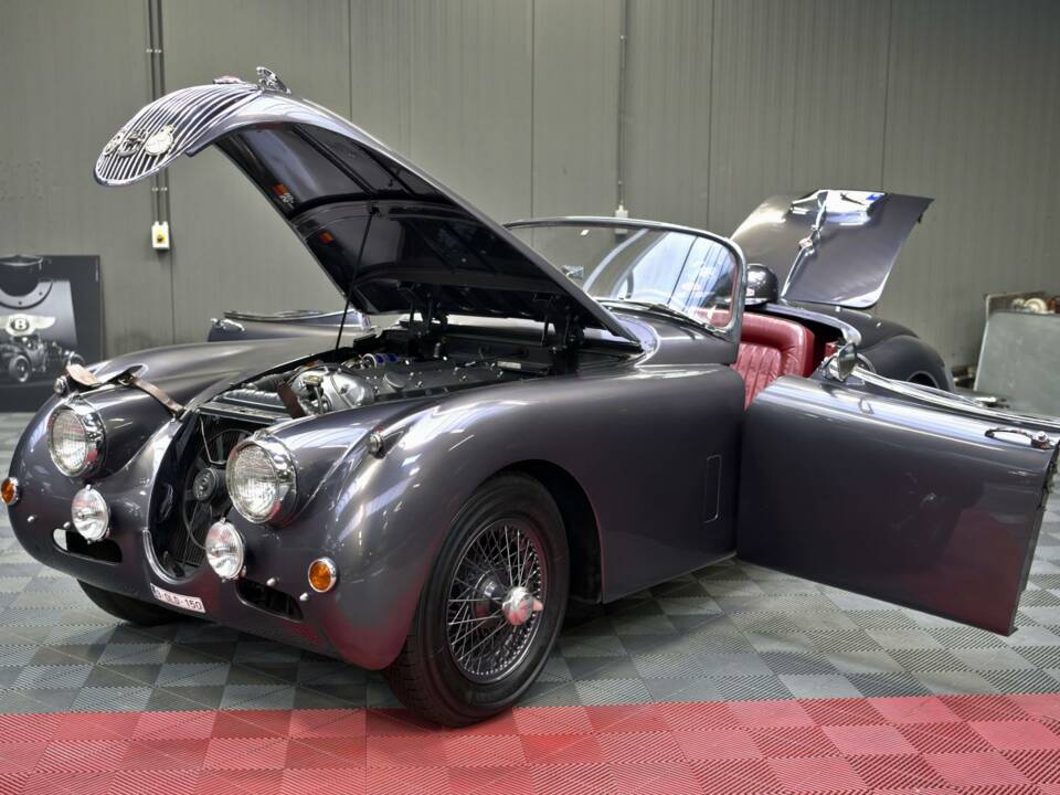 Image 15/46 of Jaguar XK 150 3.4 S OTS (1958)