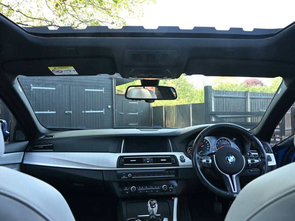 Bild 46/50 von BMW M5 (2014)