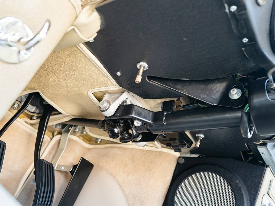 Bild 93/102 von Jaguar E-Type 4.2 (1966)