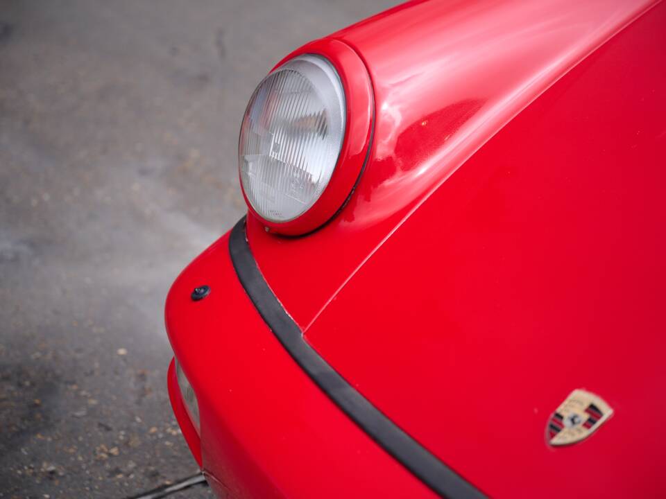 Afbeelding 17/50 van Porsche 911 Carrera 4 (1992)
