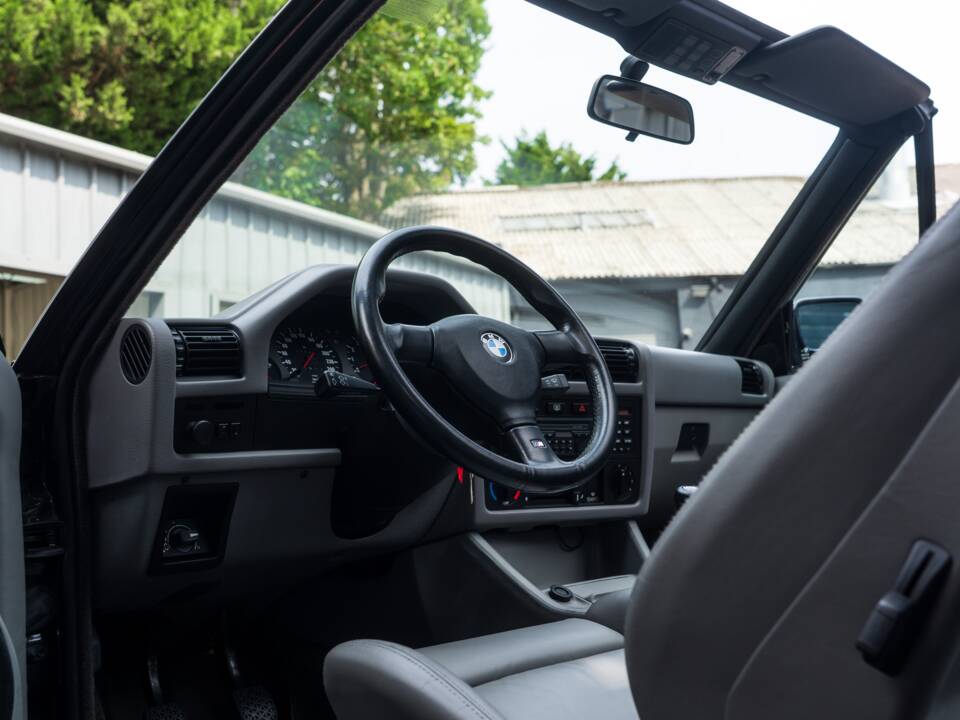 Afbeelding 37/53 van BMW M3 (1991)