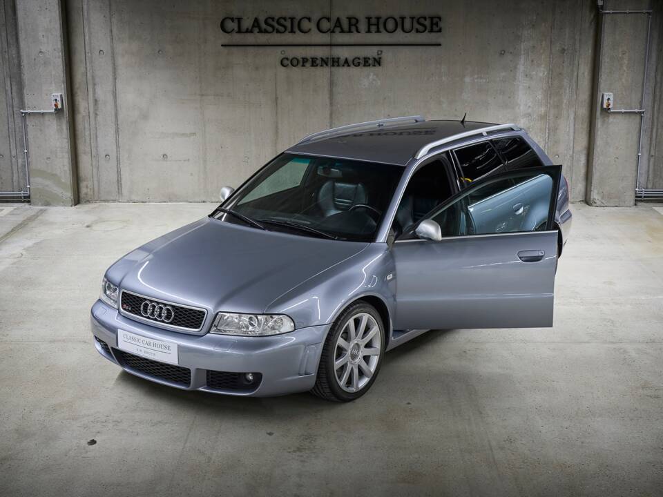 Imagen 7/100 de Audi RS4 Avant (2001)