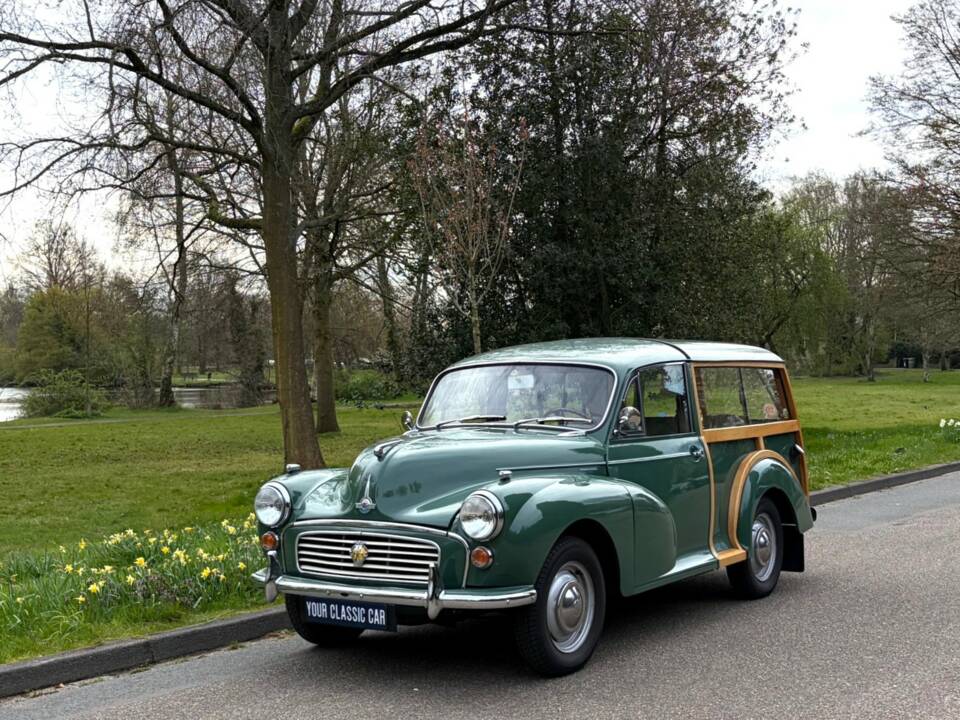 Image 1/24 of Morris Minor 1000 Traveller (1968)