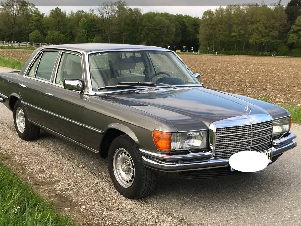 Image 4/21 of Mercedes-Benz 450 SE (1977)