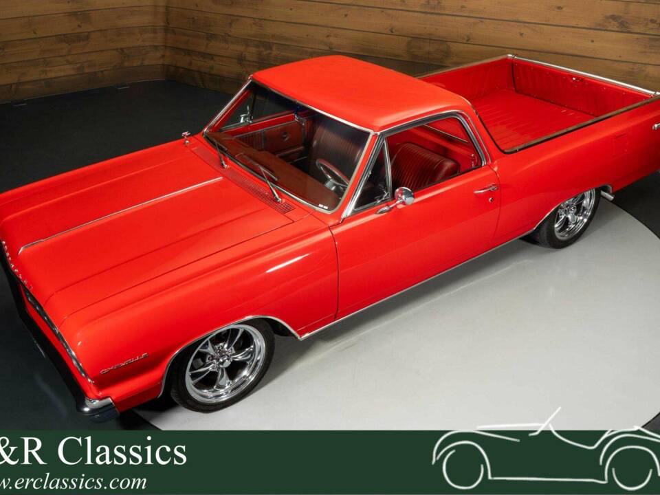 Image 1/18 of Chevrolet El Camino (1964)