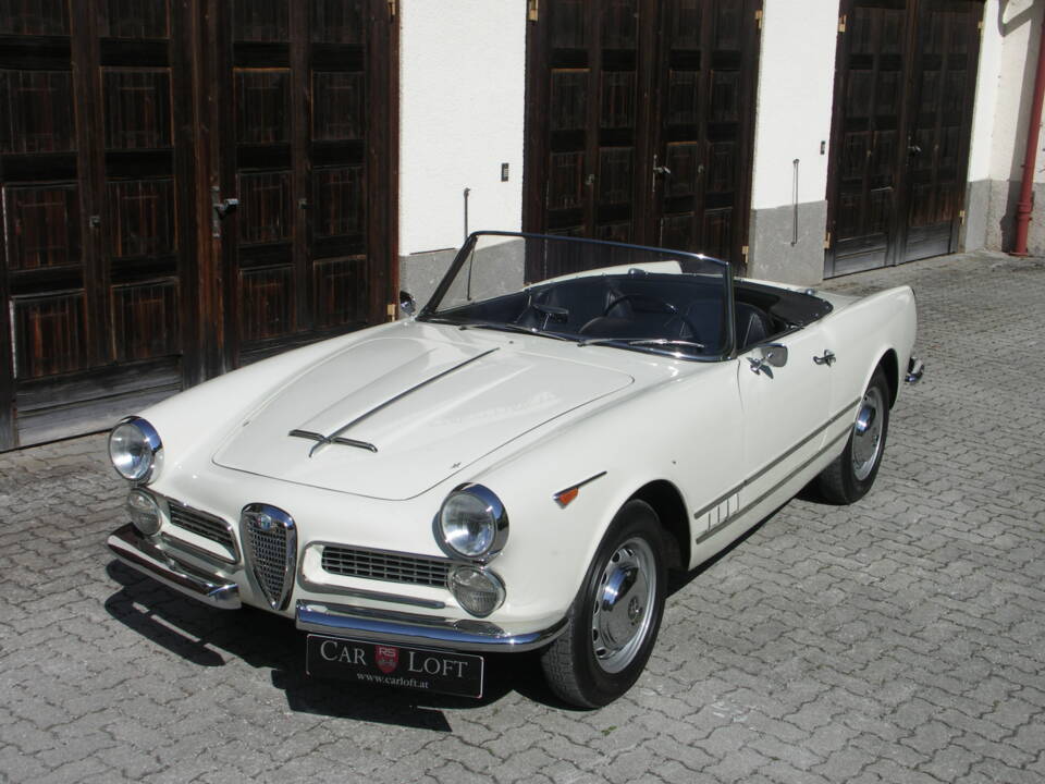 Image 33/40 of Alfa Romeo 2000 Spider (1959)