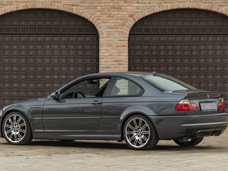 Image 8/50 of BMW M3 (2002)