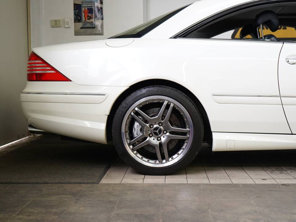 Bild 34/37 von Mercedes-Benz CL 65 AMG (2005)