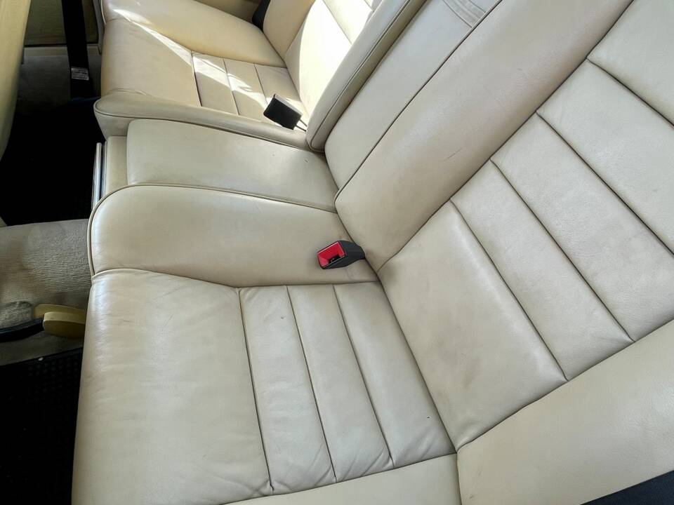 Bild 19/65 von Mercedes-Benz 380 SEC (1983)