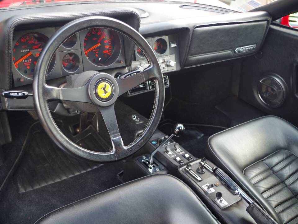 Bild 3/50 von Ferrari 512 BBi (1984)