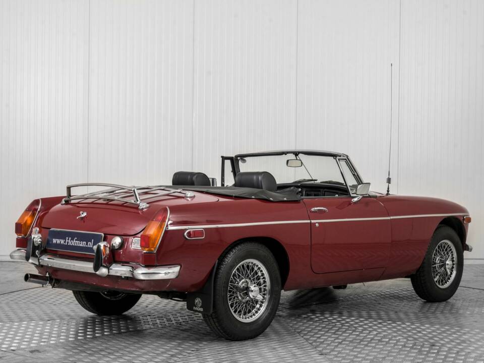 Bild 2/50 von MG MGB (1974)