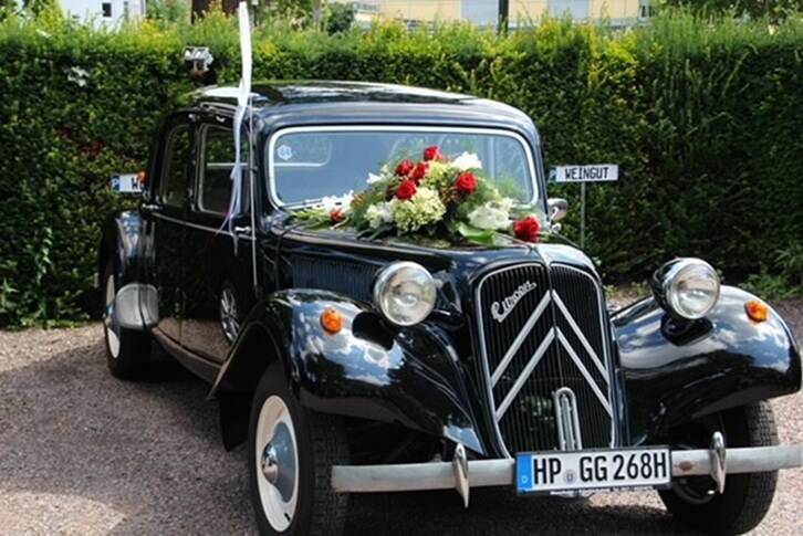 Image 6/25 of Citroën Traction Avant 11 Familiale (1957)