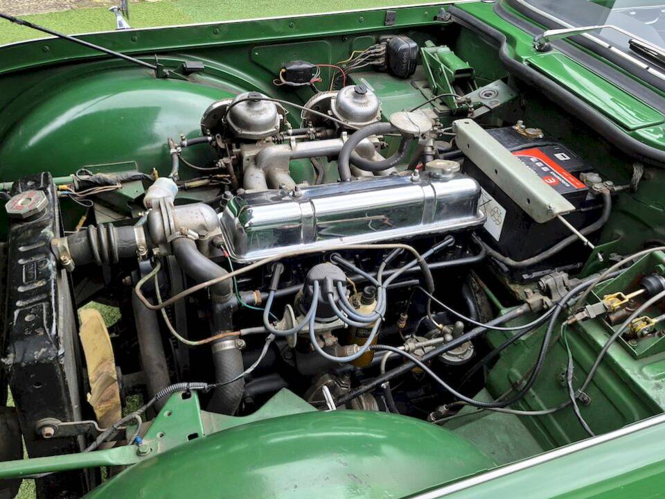 Image 37/66 of Triumph TR 4A IRS (1966)
