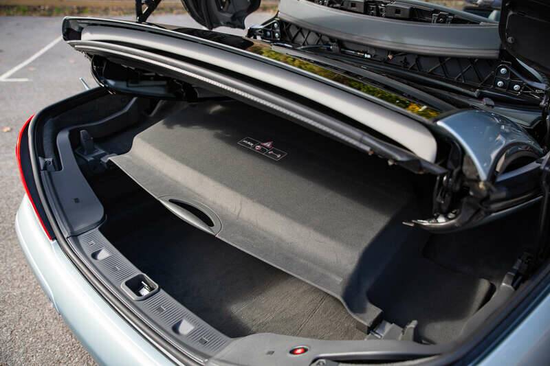 Image 48/50 of Mercedes-Benz SL 500 (2003)