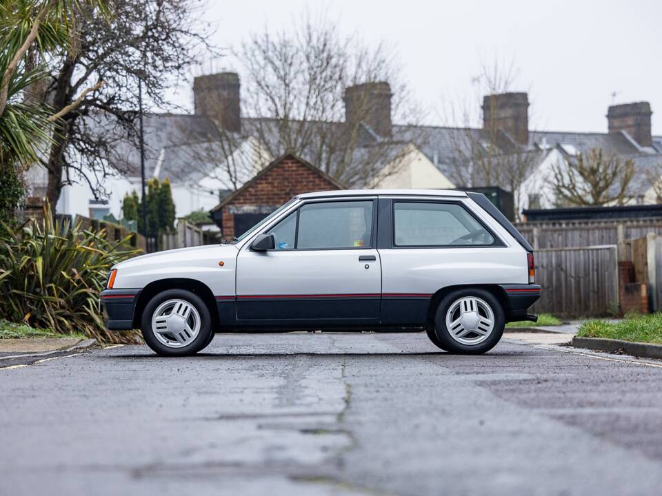 Image 22/40 of Vauxhall Nova 1.3 (1989)