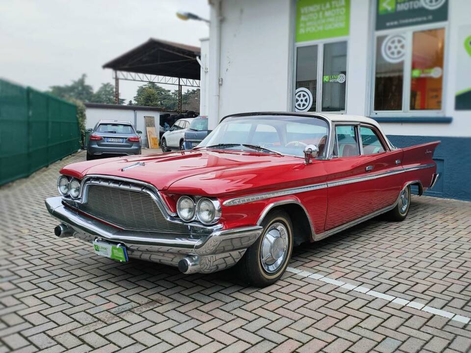 Image 3/10 de DeSoto Adventurer Sedan (1960)